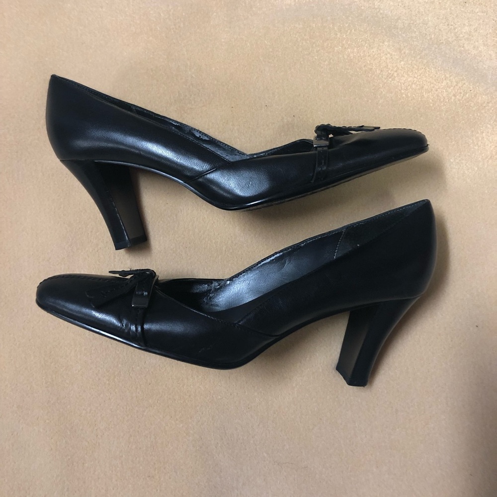 Black Aerosols heels